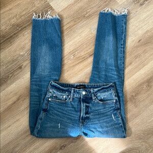 Blue Ankle Cropped Jeans with Classic Denim Style